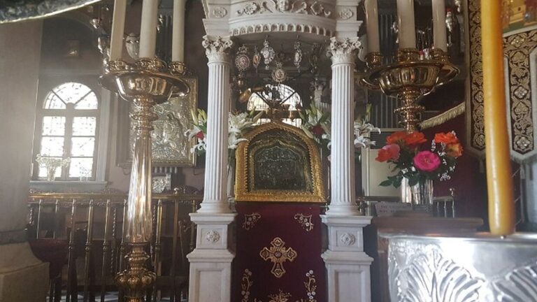 Σαν σήμερα, 30 Ιανουαρίου 1823: Το θείο σημάδι που συγκλόνισε την επαναστατημένη Ελλάδα – Η εύρεση της Παναγίας της Τήνου