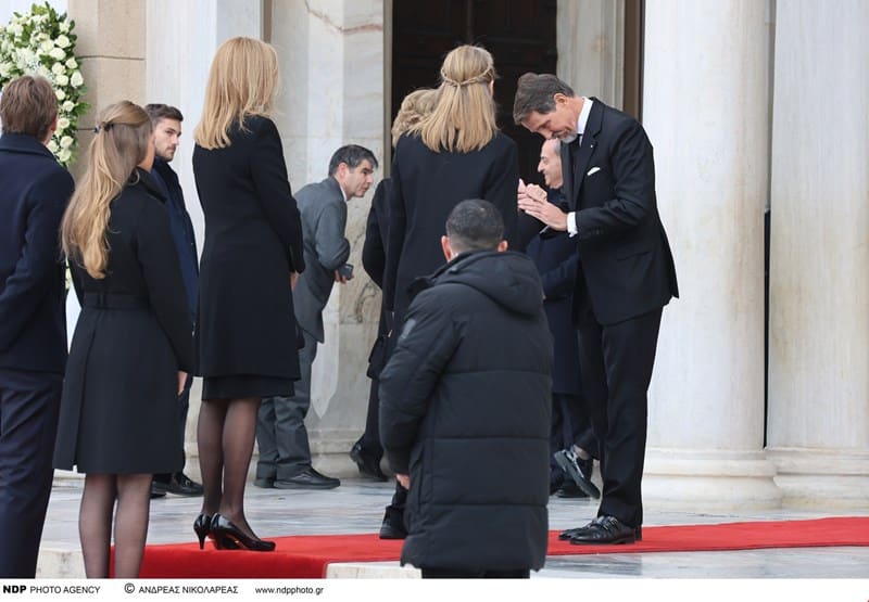 f53625a3e0884eb98c2c6881ba3ff3ed