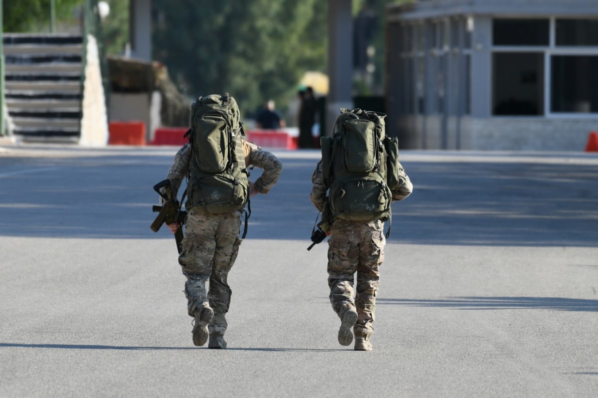 statiotikoi 1200x798 1