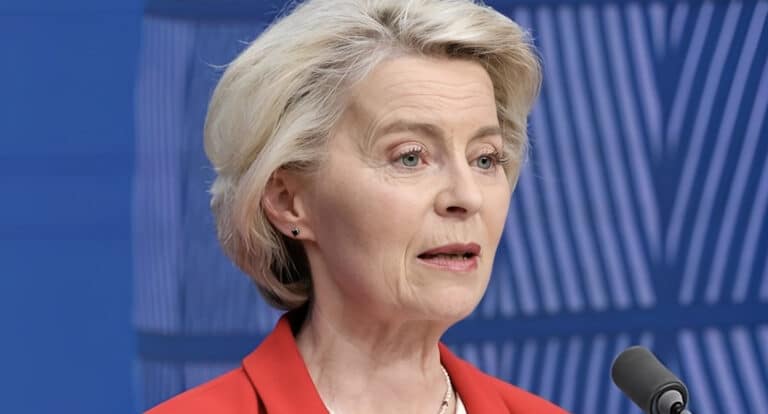 Φον ντερ Λάιεν για Βενεζουέλα: «Οποιαδήποτε λύση να σέβεται το διεθνές δίκαιο»