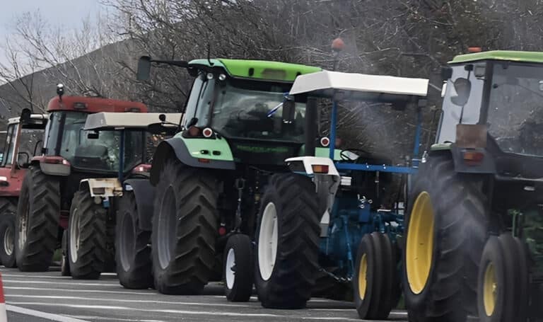 Νέα κλιμάκωση με 48ωρο αποκλεισμό εθνικών οδών, παραδρόμων και τελωνείων αποφάσισαν οι αγρότες στα Μάλγαρα