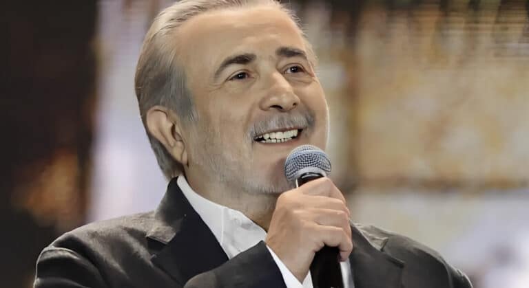 Λάκης Λαζόπουλος:  «Δεν έχω γίνει ένας γλείφτης της εποχής, είναι ωραίο που δεν πρόδωσα αυτό που πιστεύω»