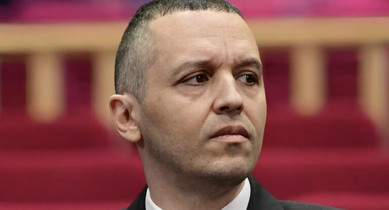 Ο Ηλίας Κασιδιάρης στηρίζει το κόμμα της Μαρίας Καρυστιανού