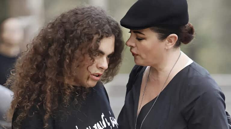 Νένα Χρονοπούλου: «Αν γύριζα το χρόνο πίσω, πάλι αυτό το πλάσμα θα διάλεγα για παιδί μου»