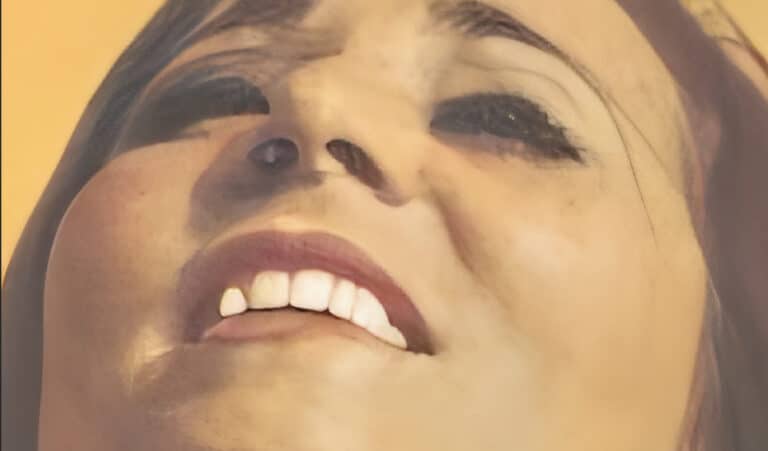 Πέθανε ξεχασμένη μόλις 52 ετών η σπουδαία λαϊκή τραγουδίστρια με τις αμέτρητες επιτυχίες