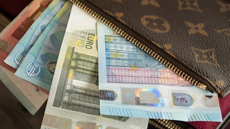 Ποιοι παίρνουν «μπόνους» έως 252 ευρώ στη σύνταξη – Η χρυσή πενταετία που κάνει τη διαφορά