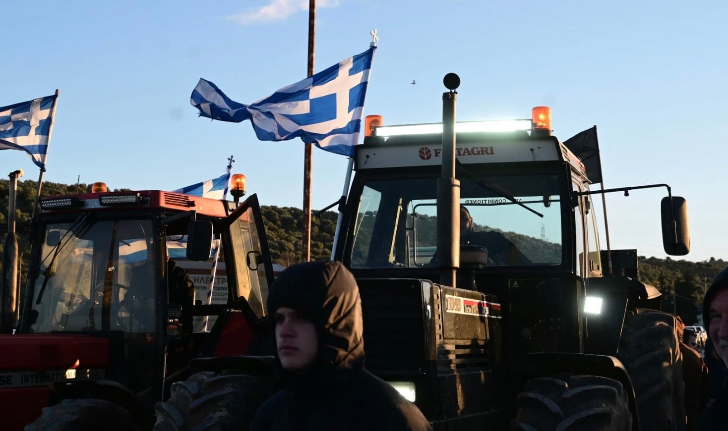 Αγρότες: Αποκλιμάκωση των μπλόκων και προετοιμασία για συνάντηση με Μητσοτάκη τη Δευτέρα 1 stigmiotypo othonis 2026 01 15 16.21.28