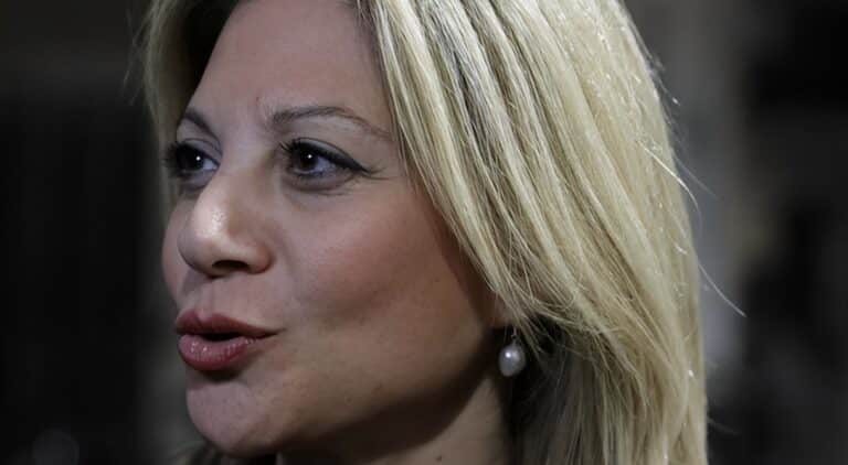 Μαρία Καρυστιανού: «Μπαίνω στην πολιτική για να μην έχω τύψεις ότι δεν πολέμησα το σάπιο σύστημα»