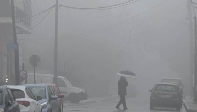 Τι ώρα θα χτυπήσουν την Αττική τα δύο μεγάλα κύματα βροχής