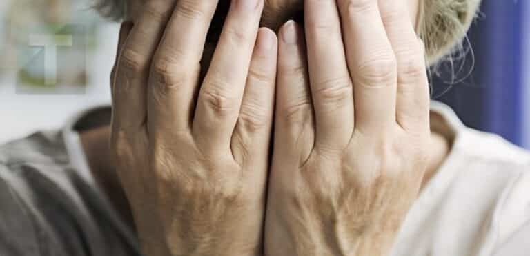 12 άσχημες συνήθειες που κάνετε στα γεράματα και τις προσέχουν όλοι, αλλά κανείς δεν τολμά να σας τις πει