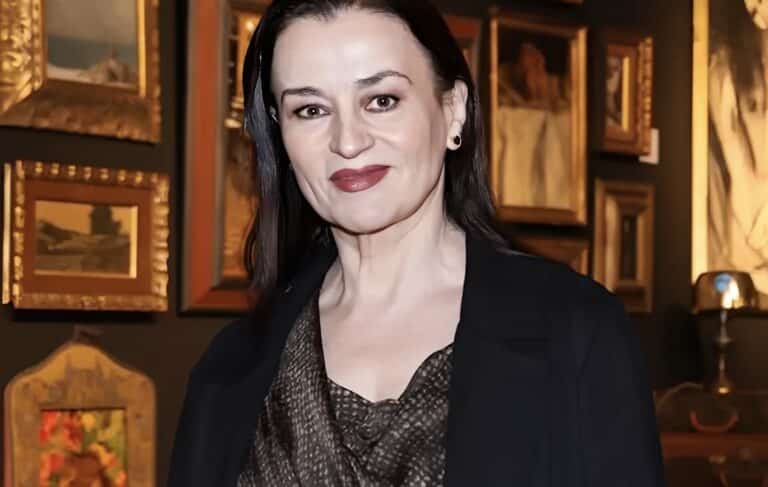 Καρυοφυλλιά Καραμπέτη: «Ήμουν κατά του γάμου από μικρό παιδί, δεν ήθελα να παντρευτώ»