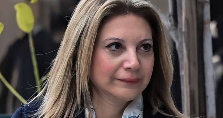 Δημοσκόπηση Interview: Ανέτοιμη η Καρυστιανού για την πολιτική, λέει το 70% των πολιτών