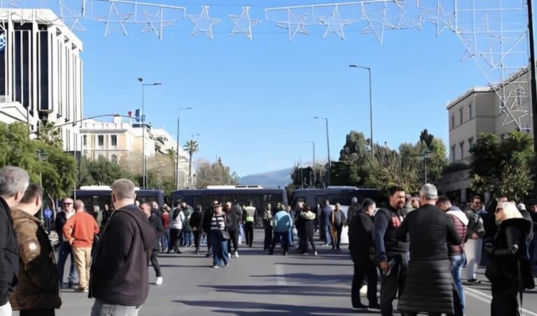 Απαγόρευση συγκεντρώσεων στο κέντρο της Αθήνας από αύριο μέχρι την Δευτέρα