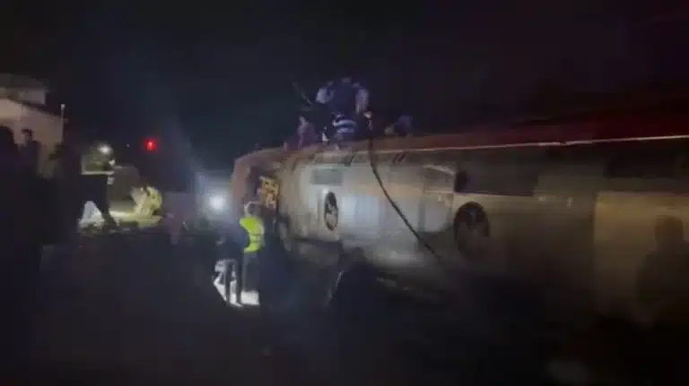 Ισπανία: Τουλάχιστον δέκα νεκροί και 25 σοβαρά τραυματίες από σύγκρουση τρένων