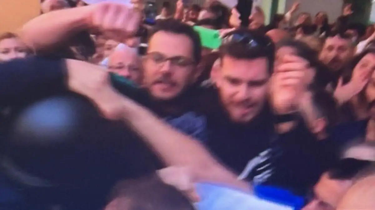 Άδωνις Γεωργιάδης: «Ο "καλός" και "αδικημένος" γιατρός από τη Νίκαια ήθελε απόδειξη ότι με κτύπησε, δείτε τη γροθιά του» 1 adonis georgiadis giatros grothia 21022026 1200x675 1