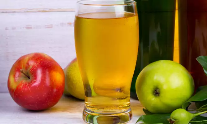 apple juice apples red green 1 666x399 1