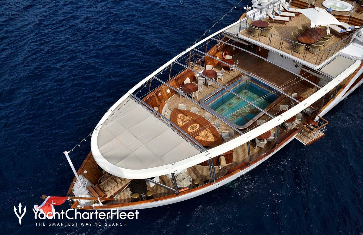 charter christina o yacht 5