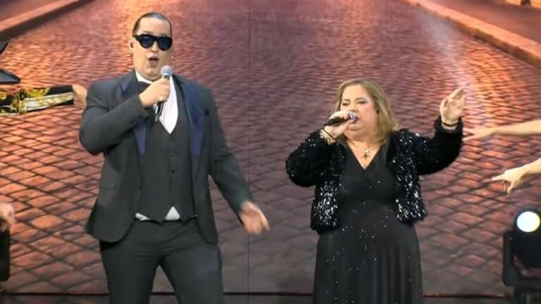 J2US: Έβαλαν την Έφη Θώδη να τραγουδήσει ιταλικά και ιδού το αποτέλεσμα