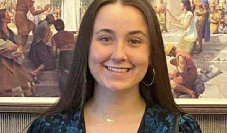 Ταξίδεψε 6000 χιλιόμετρα για να συναντήσει τον άντρα που γνώρισε στο Facebook και αυτός τη μαχαίρωσε 90 φορές