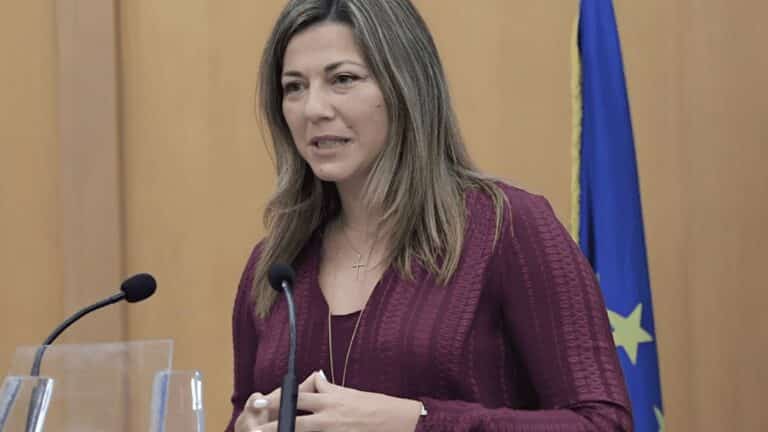 Ψυχιατρικός υποχρεωτικός έλεγχος στους μόνιμους εκπαιδευτικούς: Τι αλλάζει και τι ισχύει