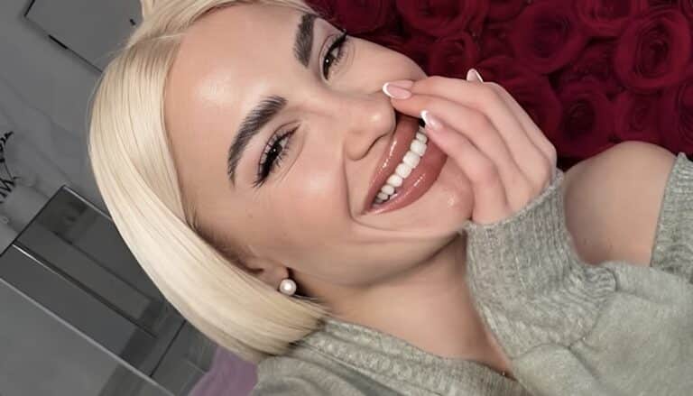 Η Ιωάννα Τούνη έκλεισε έναν χρόνο σχέσης με τον Δημήτρη Σπυριδωνίδη και της χάρισε 365 τριαντάφυλλα