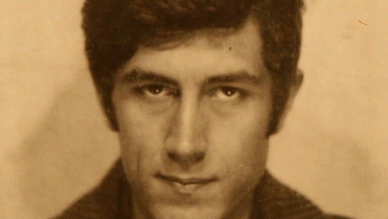 Σαν σήμερα πέθανε ο πασίγνωστος Έλληνας τραγουδιστής που έφυγε στο νοσοκομείο από από καρδιακή ανεπάρκεια