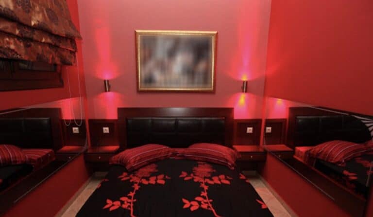 Δεν φαντάζεστε τι έγινε μέσα σε οiκο ανοχńς….