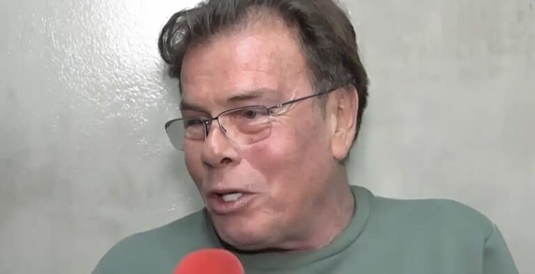 Παπανώτας: «Είμαι ωραίος, αν με έβλεπα έξω, εγώ θα μου την έπεφτα»