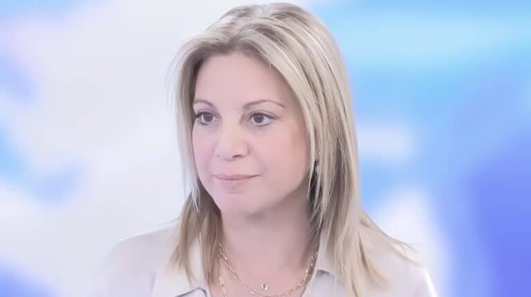 Επιμένει η Μ. Καρυστιανού στο ζήτημα των αμβλώσεων: «Έχουμε 68.000 γεννήσεις και 250.000 εκτρώσεις ετησίως»