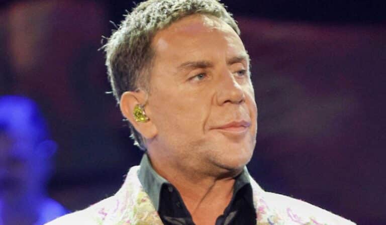 Στο νοσοκομείο με ιογενή λοίμωξη ο Γιώργος Μαζωνάκης – Εμφάνισε υψηλό πυρετό και πόνους στο στομάχι