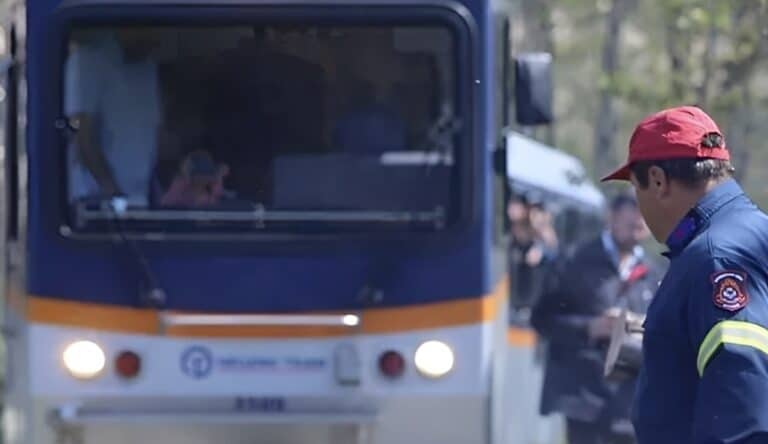 Καλάβρυτα: Ακινητοποίηση συρμού του Οδοντωτού λόγω βλάβης – Επέμβαση ΕΜΑΚ για την ασφαλή επιστροφή επιβατών