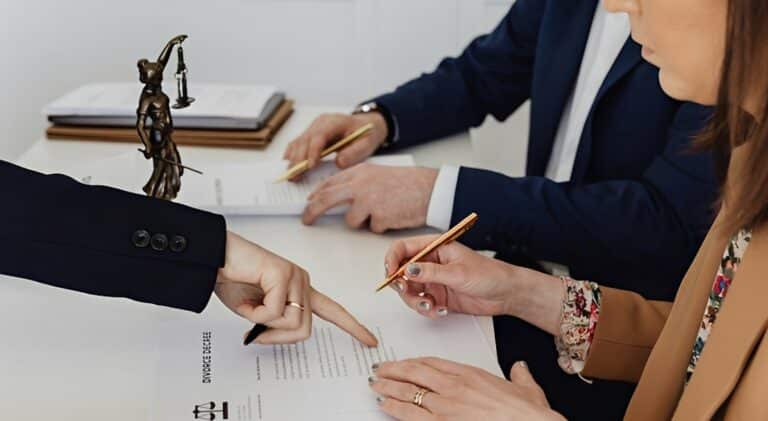 Τέλος οι «εξ αδιαιρέτου» κληρονομιές μεταξύ αδελφών – Ποιος κληρονομεί τι με την νέα ρύθμιση