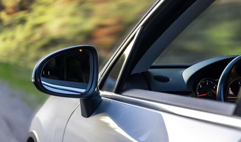 Επιδότηση έως 30.000 ευρώ για αντικατάσταση αυτοκινήτου – Ποιοι τη δικαιούνται