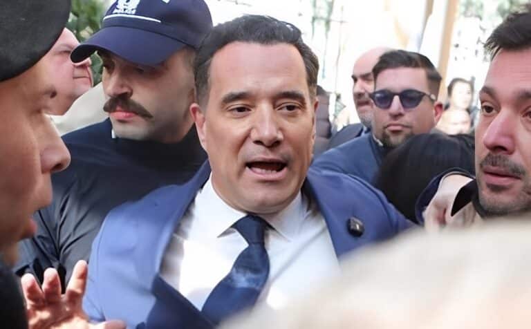 Ελληνικά Hoaxes: Άκυρος ο ισχυρισμός Γεωργιάδη ότι τον χτύπησε ο Δημήτρης Ζιαζιάς – Απομονώθηκαν καρέ