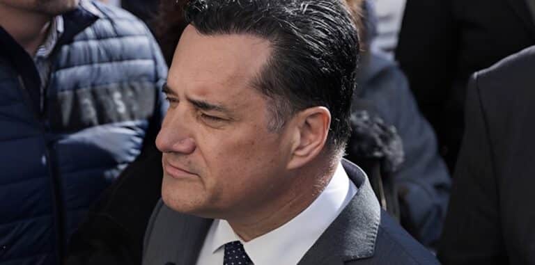 «Άρχισε να πέφτει»: Μαθήματα τηλεθέασης από τον Άδωνι Γεωργιάδη στη Νατάσα Γιάμαλη