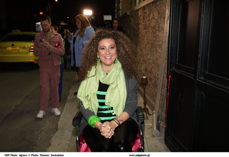 Κατερίνα Βρανά: Η γυναίκα που γέλασε στον θάνατο και σπάει τα ταμπού της αναπηρίας