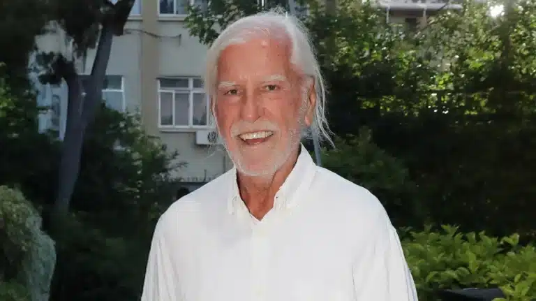 Πέθανε ο θρύλος της νυχτερινής διασκέδασης Λάκης Ραπτάκης 