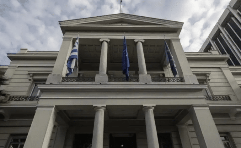 ΥΠΕΞ: Καμία συμμετοχή της Ελλάδας σε επιχειρήσεις κατά του Ιράν, διαρκής η στήριξη στην Κύπρο