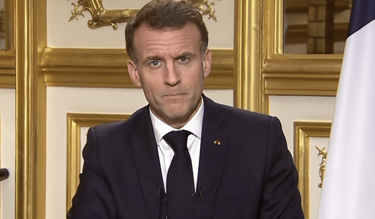 Διάγγελμα Μακρόν: «Στέλνουμε απόψε άλλη μια φρεγάτα και επιπλέον εναέρια μέσα στην Κύπρο»