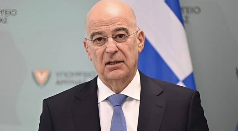 Δένδιας: «Τα ιρανικά πυρά μπορούν να φτάσουν σε ελληνικό έδαφος, αλλά έχουμε λάβει μέτρα»