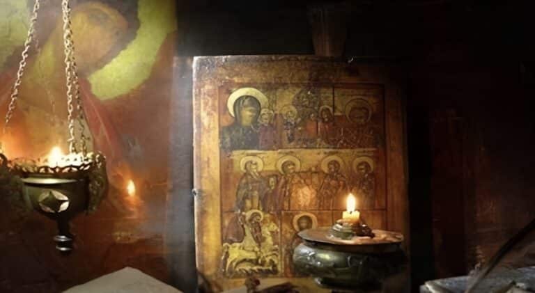 Ποιο καντήλι λέγεται ακοίμητο και γιατί το ανάβουμε σπίτι μας;