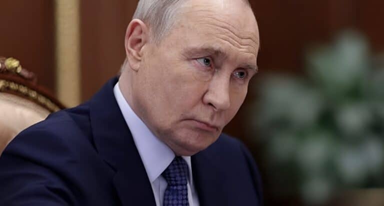 Ρελάνς Πούτιν για φθηνό πετρέλαιο – Οι όροι της Μόσχας για συνεργασία με την Ευρώπη