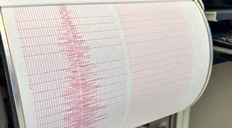 Ισχυρός σεισμός 6 Ρίχτερ στη νότια Ιταλία κοντά στη Νάπολη