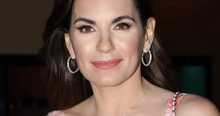 Όλγα Κεφαλογιάννη: Με ροζ σύνολο στη λαμπερή απονομή των Χρυσών Σκούφων