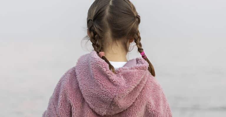 Θεσσαλονίκη: Φρίκη και αηδία μέσα στο διαμέρισμα που ζούσε η 6χρονη ανιψιά του