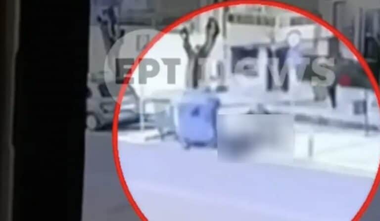 Καλαμαριά: Βίντεο ντοκουμέντο από την δολοφονία του 20χρονου – Δέχεται πισώπλατη μαχαιριά και καταρρέει δίπλα σε κάδο