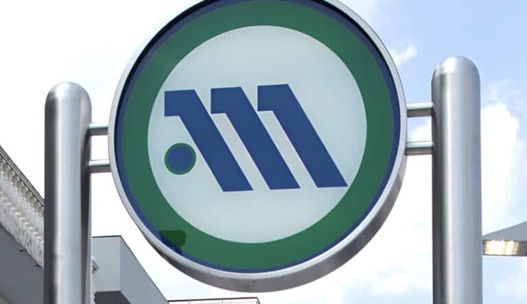 Ληστές απείλησαν με όπλο επιβάτες στο μετρό και τους έκλεψαν – Συνελήφθησαν από την αστυνομία