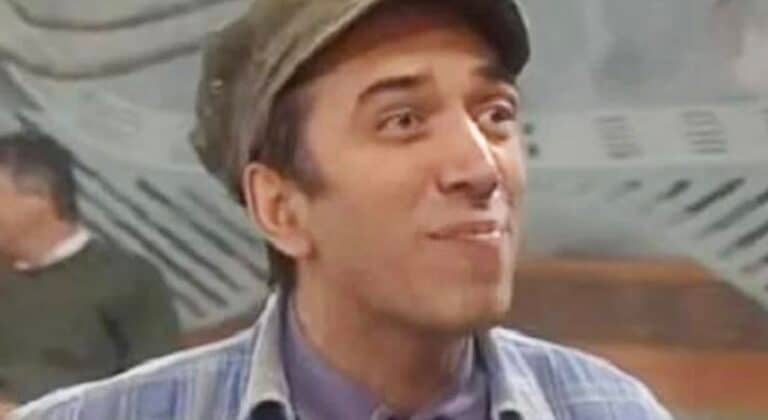 Δεν θα τον αναγνώριζε… ούτε ο Χάρης Ρώμας: Πως είναι σήμερα ο Τρελαντώνης από το Καφέ της Χαράς 20 χρόνια μετά