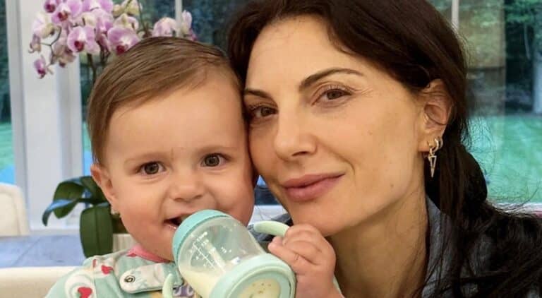 44χρονη αγόρασε σπέpμα online για να γίνει μητέρα – Έναν χρόνο αργότερα έμαθε την αλήθεια για την κόρη της στο Facebook