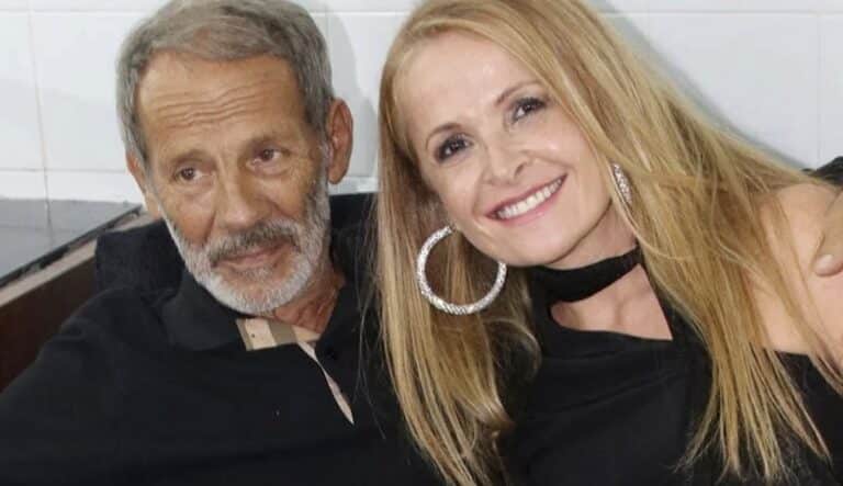 Γενέθλια για τον Σταύρο Ξαρχάκο – Η τούρτα από τα παιδιά του και το ζεϊμπέκικο